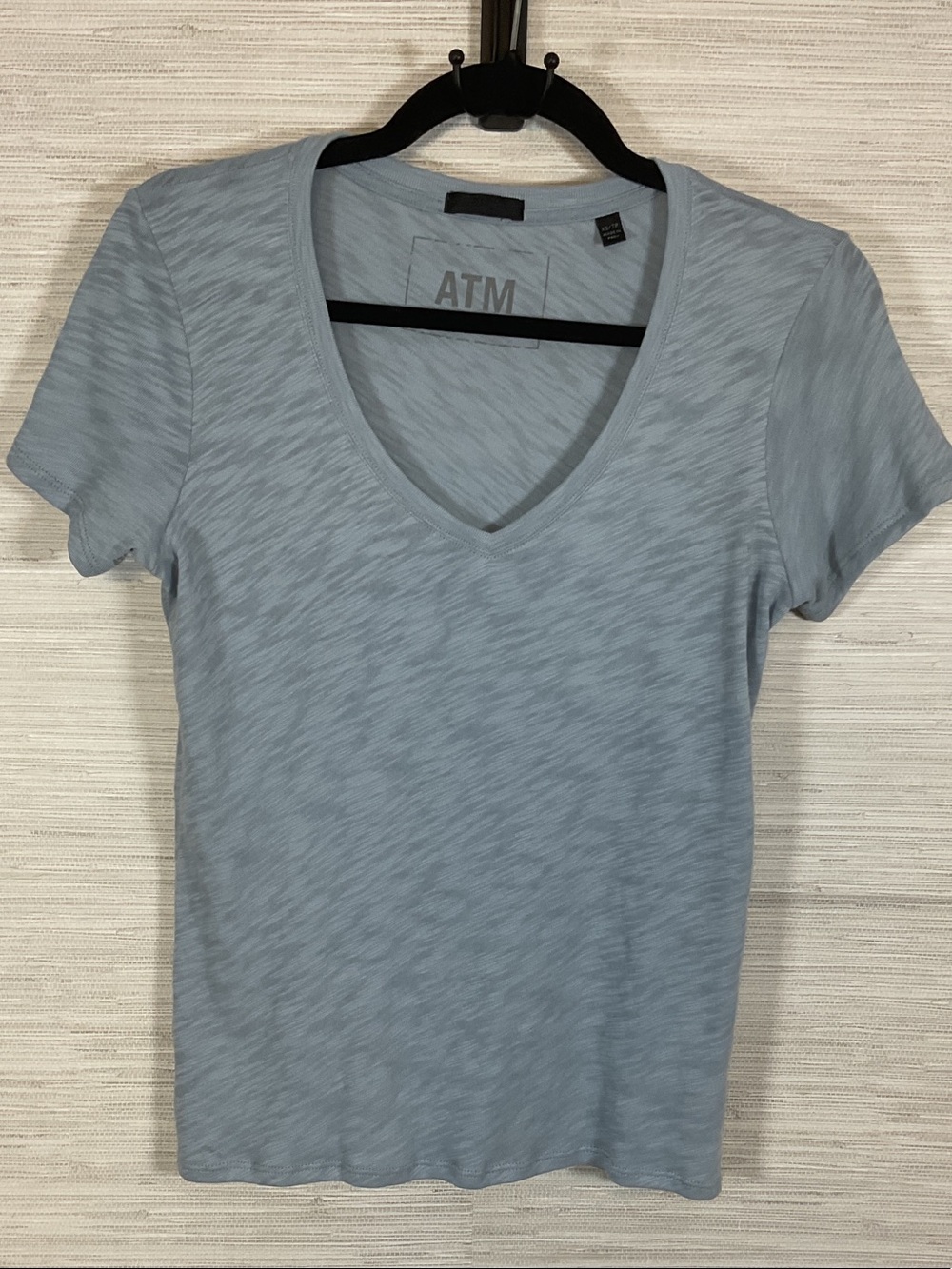 ATM Anthony Thomas Melillo Pale Dusty Blue Slub V-Neck Short Sleeve Tee Small